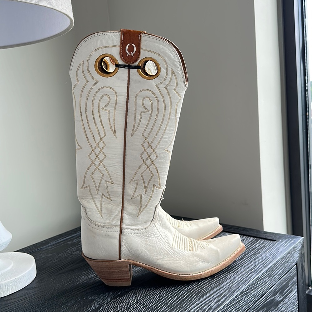 Lucchese size 8 never worn